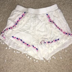WHITE POM POM SHORTS